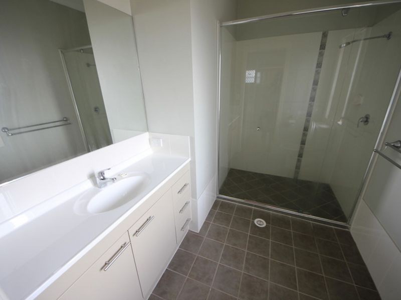11 Wombat Parade, North Lakes QLD 4509