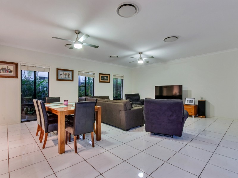 3 Wombat Parade, North Lakes QLD 4509