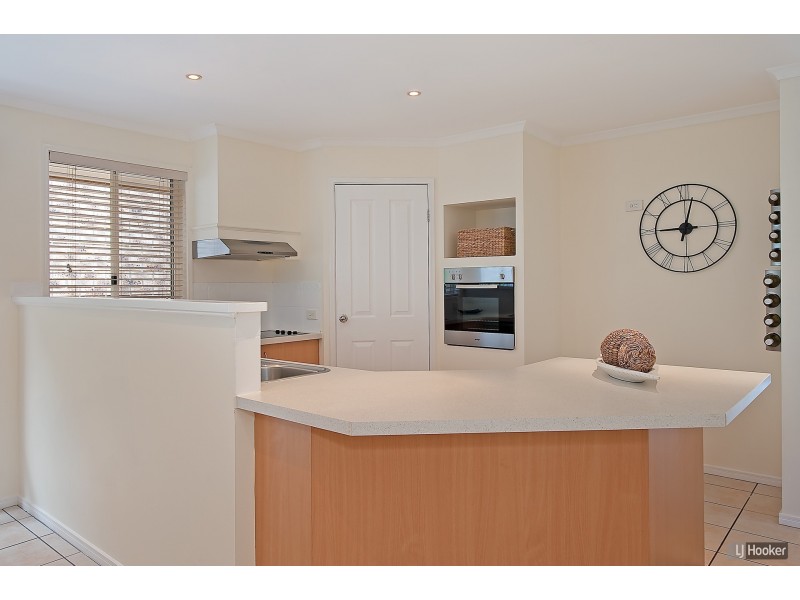 6 Page Street, North Lakes QLD 4509