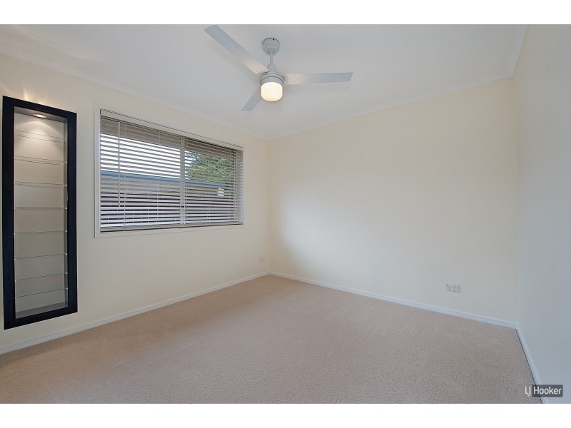 6 Page Street, North Lakes QLD 4509
