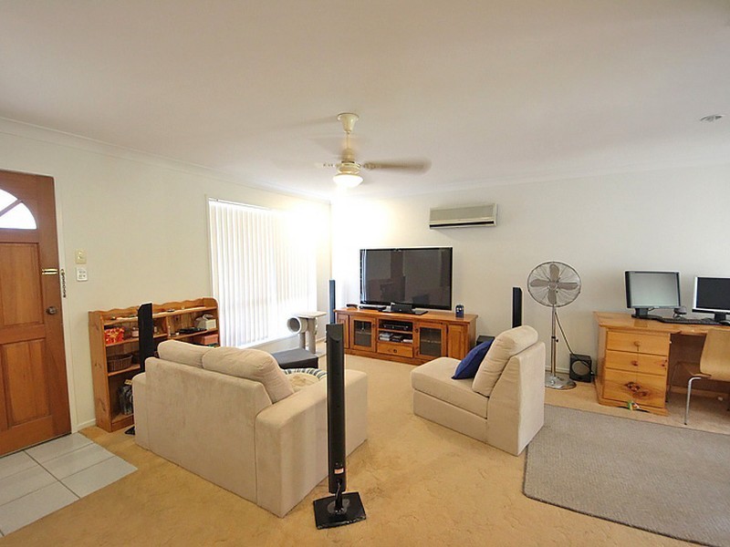 11 Orchid Ave, Kallangur QLD 4503