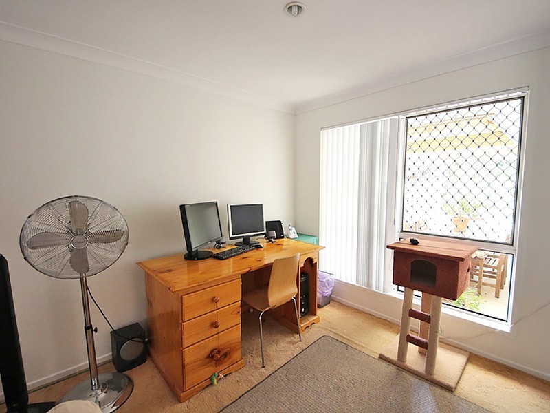 11 Orchid Ave, Kallangur QLD 4503