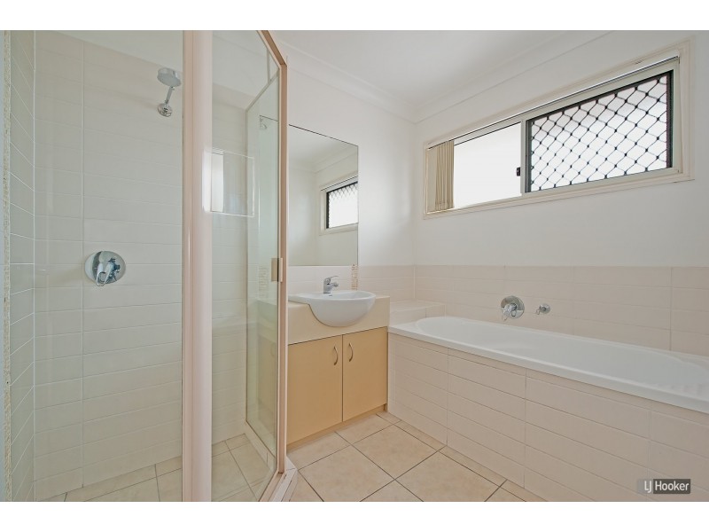 10 Silkpod Court, North Lakes QLD 4509