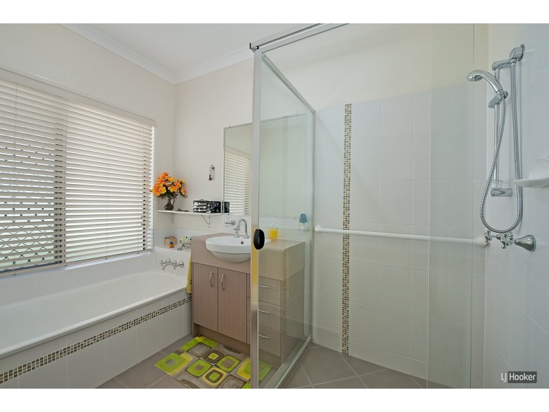 52 Topaz Drive, Mango Hill QLD 4509