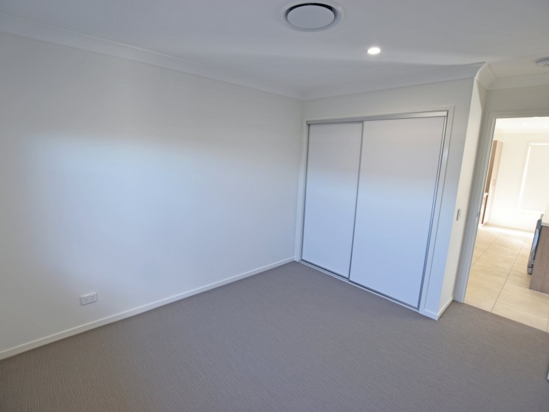 39 Attenborough Circuit, North Lakes QLD 4509