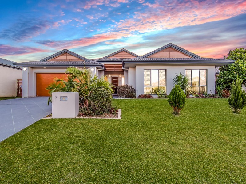 7 Foambark Street, North Lakes QLD 4509