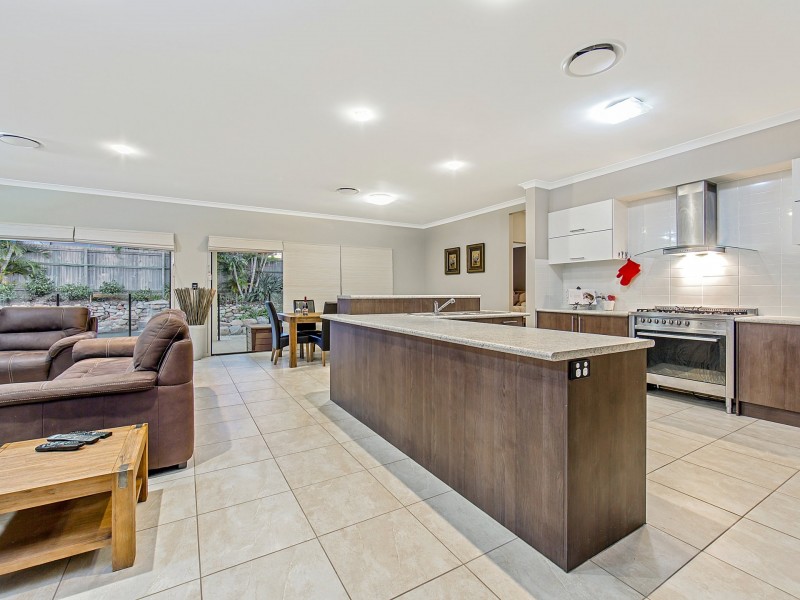 7 Foambark Street, North Lakes QLD 4509