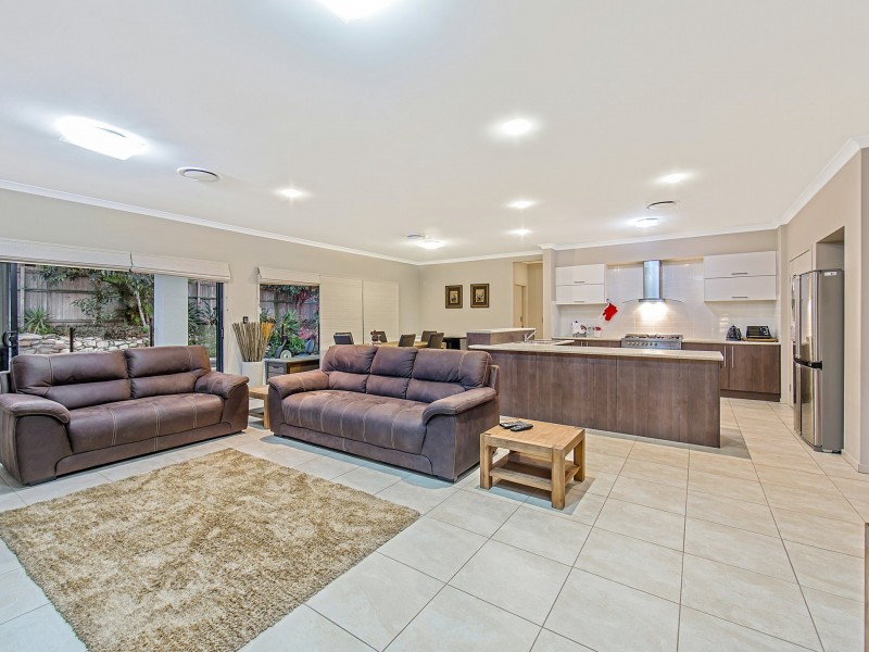 7 Foambark Street, North Lakes QLD 4509