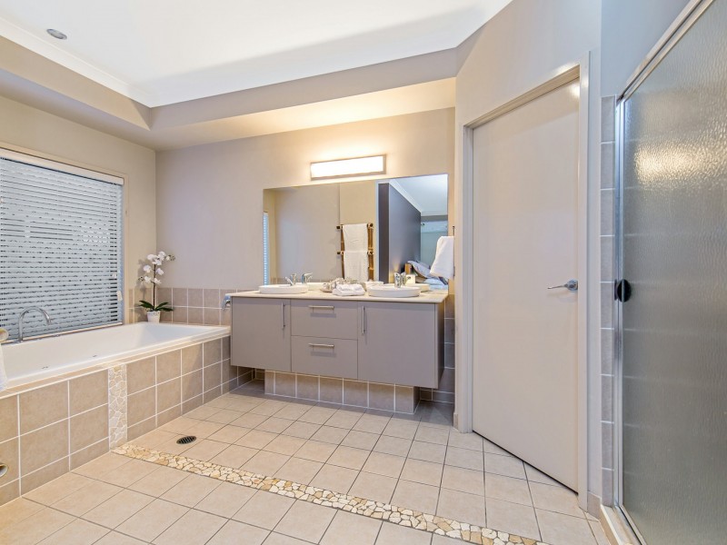 7 Foambark Street, North Lakes QLD 4509