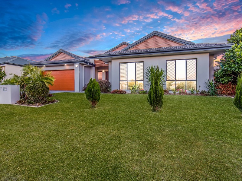 7 Foambark Street, North Lakes QLD 4509