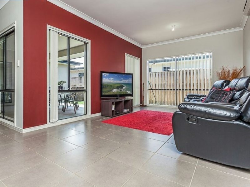 18 Ballesteros Street, North Lakes QLD 4509