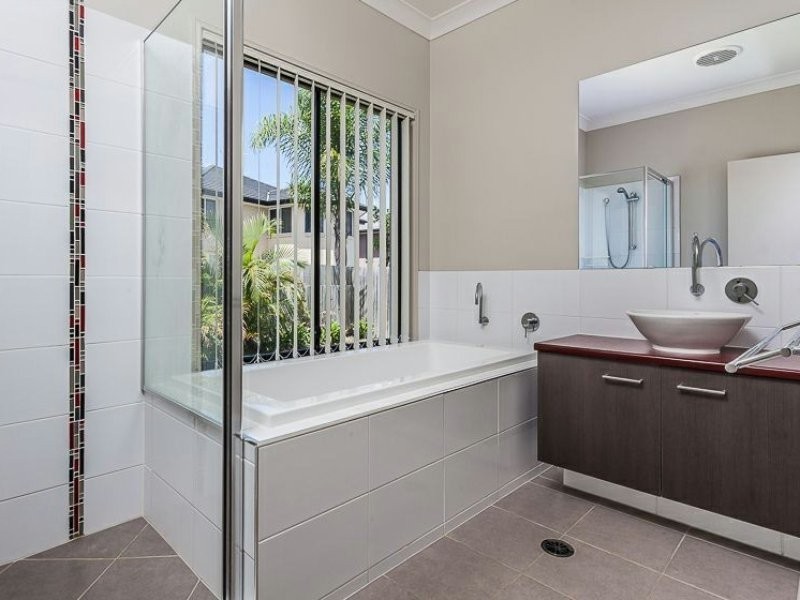 18 Ballesteros Street, North Lakes QLD 4509