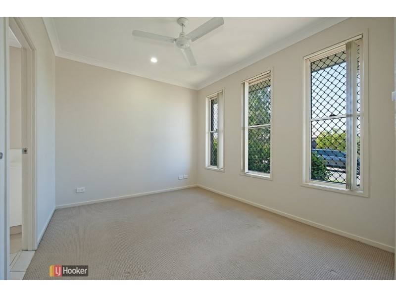 9 Crenshaw Street, North Lakes QLD 4509