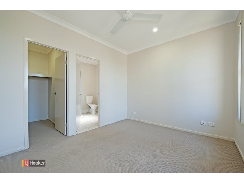 9 Crenshaw Street, North Lakes QLD 4509