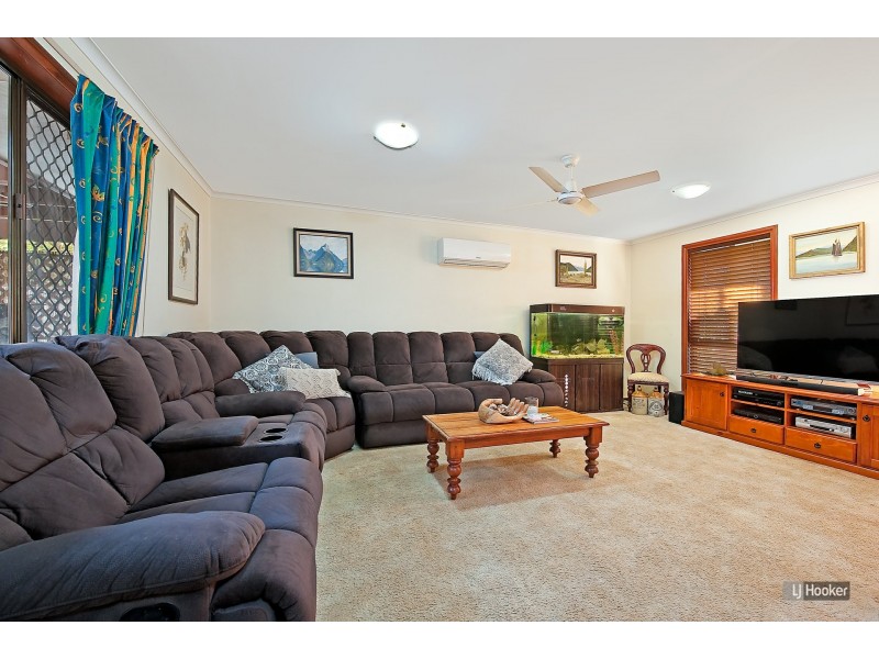 5 Tuffley Court, Kallangur QLD 4503