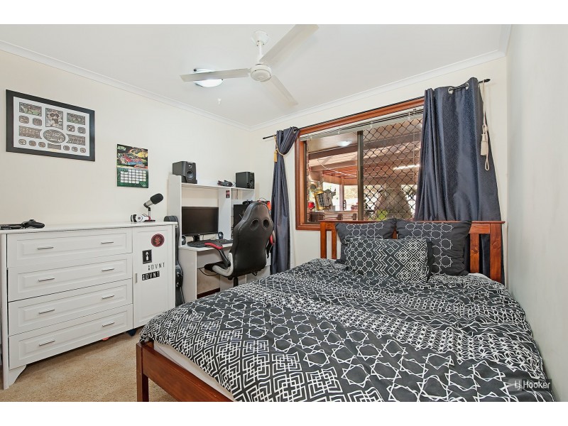 5 Tuffley Court, Kallangur QLD 4503