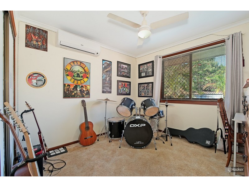 5 Tuffley Court, Kallangur QLD 4503