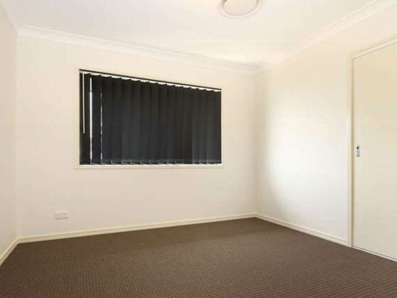 25 Astley Pde, North Lakes QLD 4509