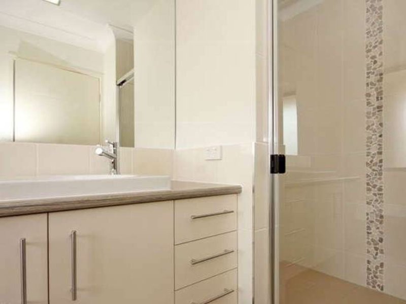 25 Astley Pde, North Lakes QLD 4509