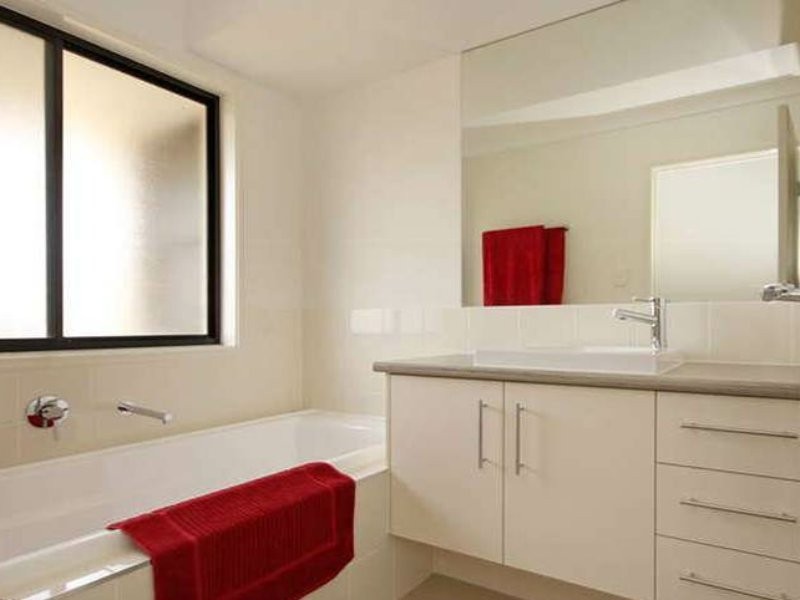 25 Astley Pde, North Lakes QLD 4509