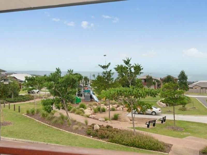 25 Astley Pde, North Lakes QLD 4509