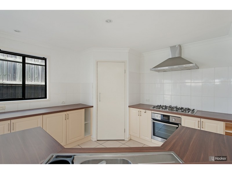 6 Peron Crescent, North Lakes QLD 4509