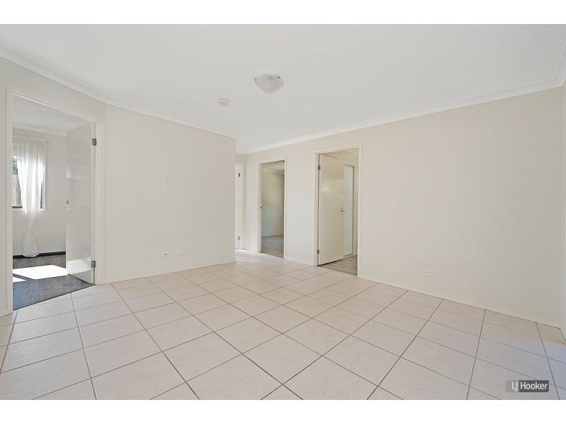 6 Peron Crescent, North Lakes QLD 4509