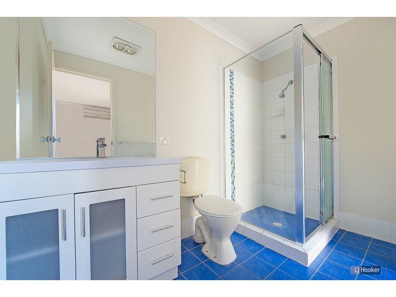 6 Peron Crescent, North Lakes QLD 4509