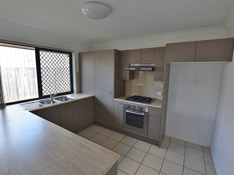 10 Diamond Ave, Kallangur QLD 4503