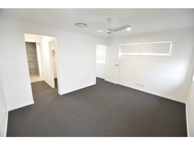 12 Attenborough Cct, North Lakes QLD 4509