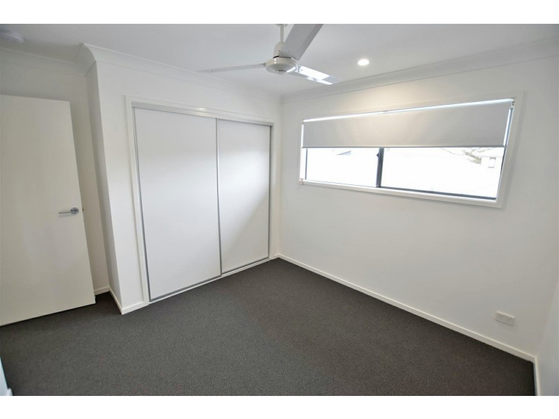 12 Attenborough Cct, North Lakes QLD 4509