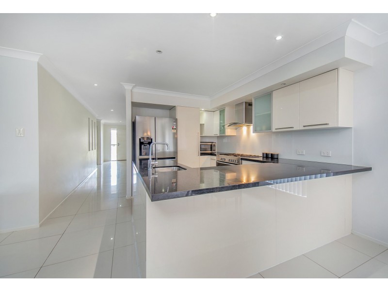 14 Kingdom Circuit, North Lakes QLD 4509