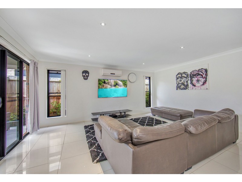 14 Kingdom Circuit, North Lakes QLD 4509