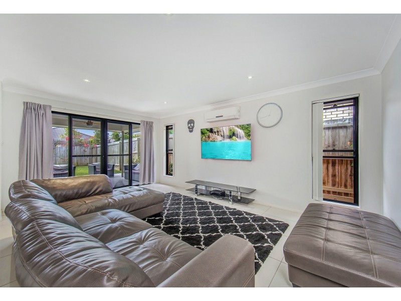 14 Kingdom Circuit, North Lakes QLD 4509