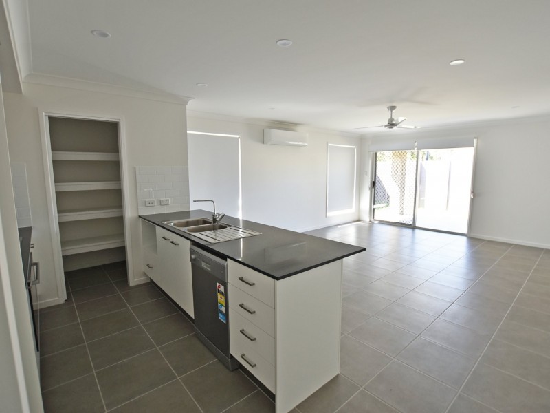 73 Attenborough Circuit, North Lakes QLD 4509