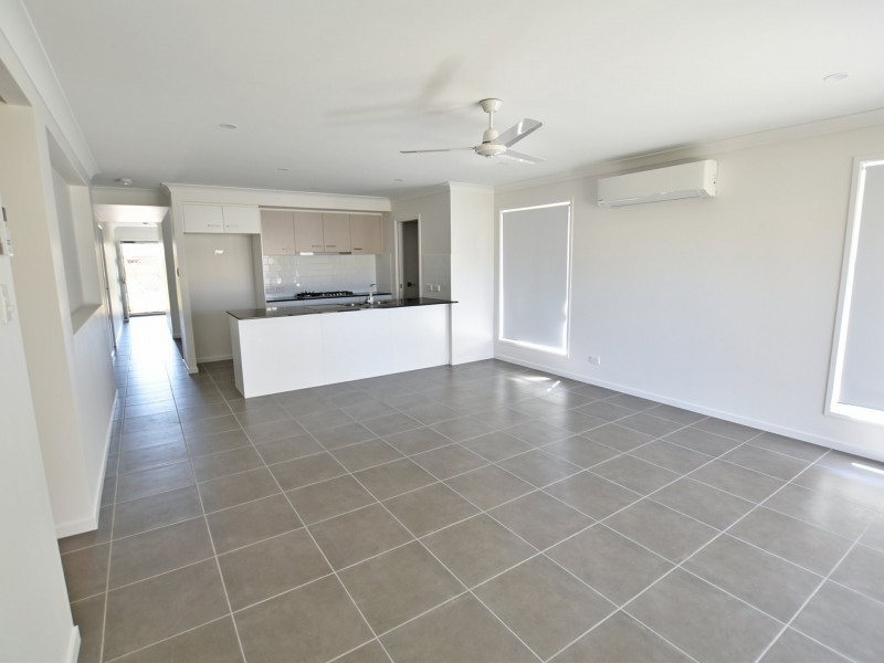 73 Attenborough Circuit, North Lakes QLD 4509