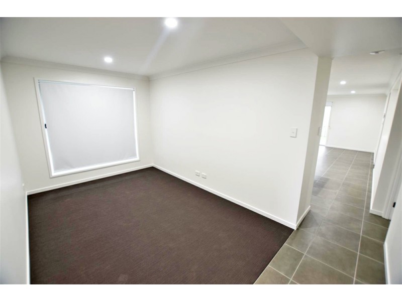 73 Attenborough Circuit, North Lakes QLD 4509