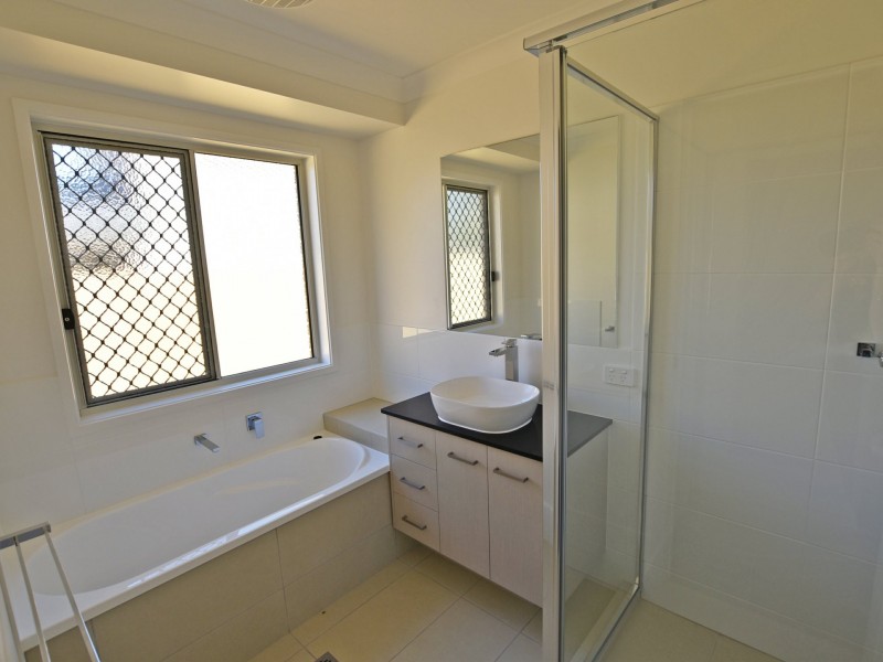 73 Attenborough Circuit, North Lakes QLD 4509