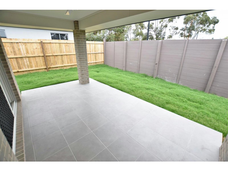 73 Attenborough Circuit, North Lakes QLD 4509