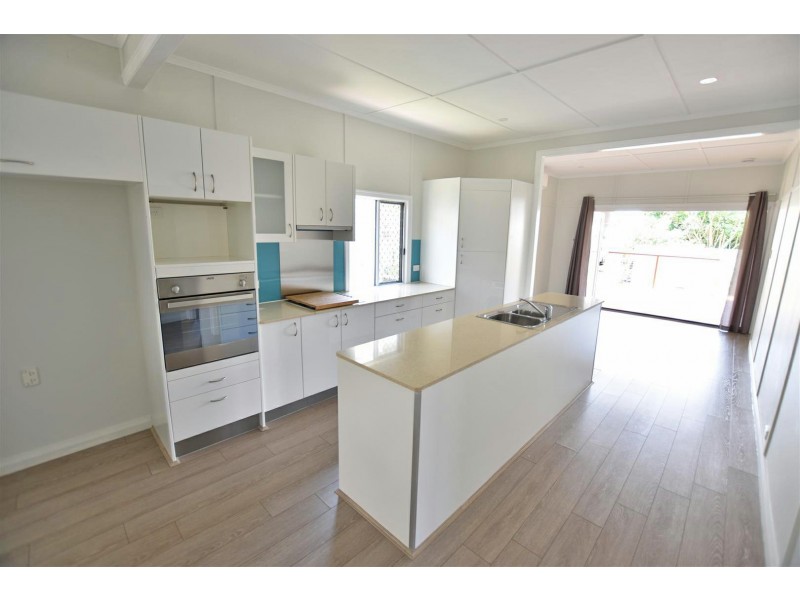 18 Bayview Road, Brighton QLD 4017