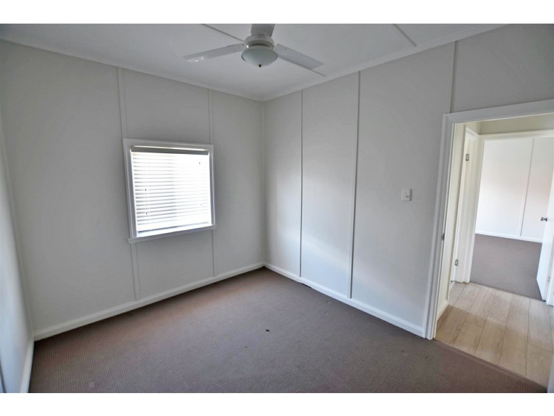 18 Bayview Road, Brighton QLD 4017