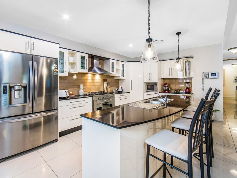 84 Mariner Boulevard, Deception Bay QLD 4508