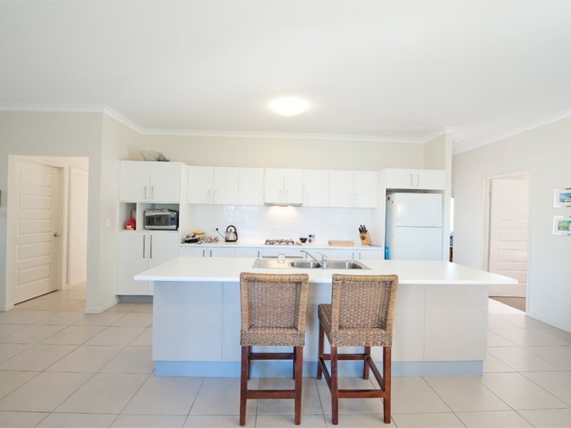 12 Kakadu Court, North Lakes QLD 4509