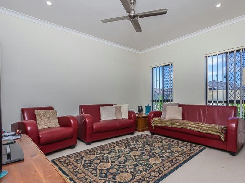 12 Kakadu Court, North Lakes QLD 4509