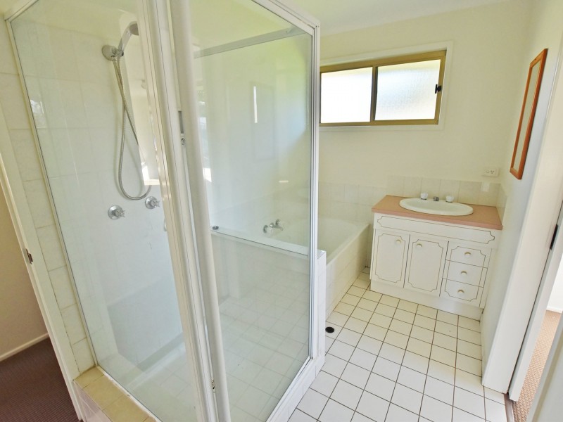 45 Cresthaven Drive, Morayfield QLD 4506