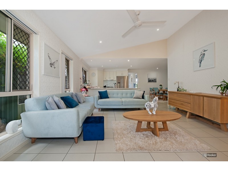 21 Elderflower Circuit, Griffin QLD 4503