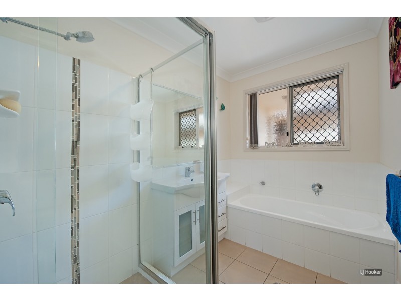 21 Elderflower Circuit, Griffin QLD 4503