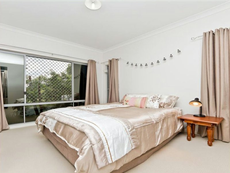 19 Kowari Crescent, North Lakes QLD 4509