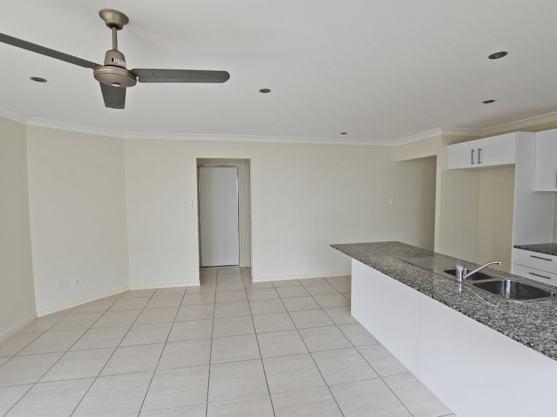 5 Toby Close, Kallangur QLD 4503