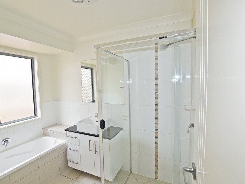 5 Toby Close, Kallangur QLD 4503